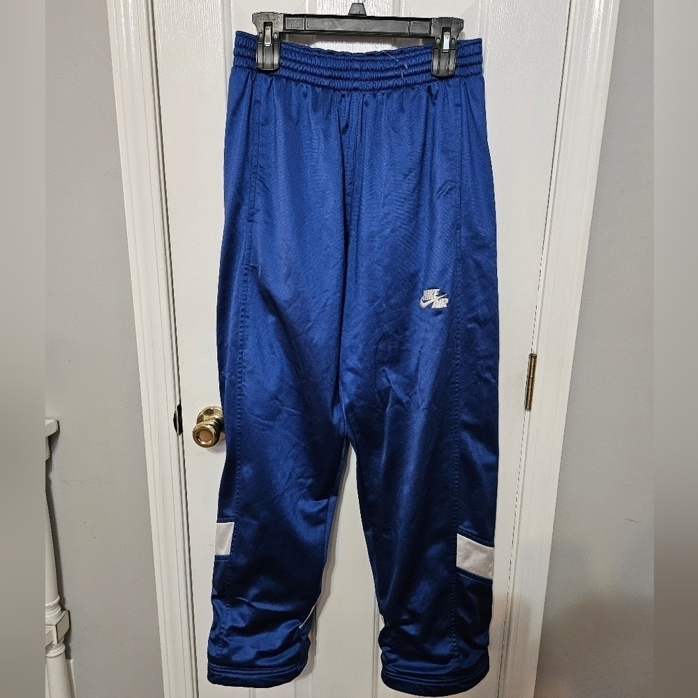 Y2K Nike Athletic pants with drawing bottoms size Med